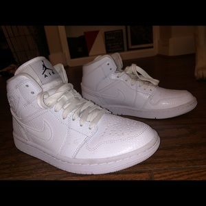 Women’s size 7 White Nike Air Jordan’s